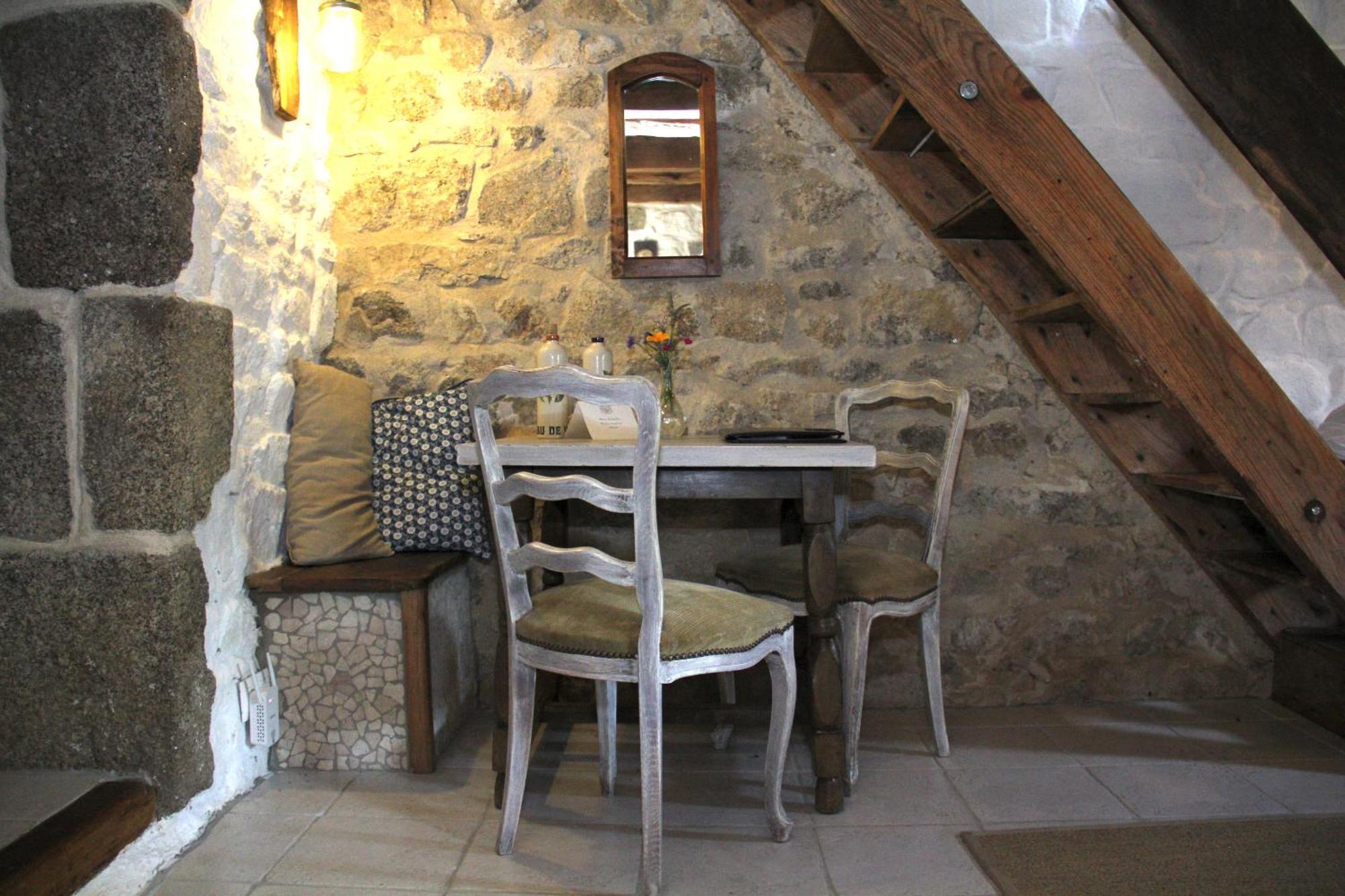 La Belle Ame Bed & Breakfast Saint-Priest-des-Champs Ruang foto